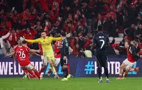 洋基与红袜经典对决 再掀球迷热潮