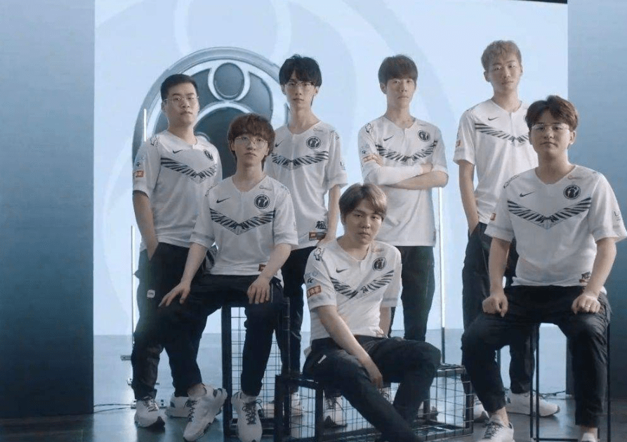 发展奠定了 发展奠定了