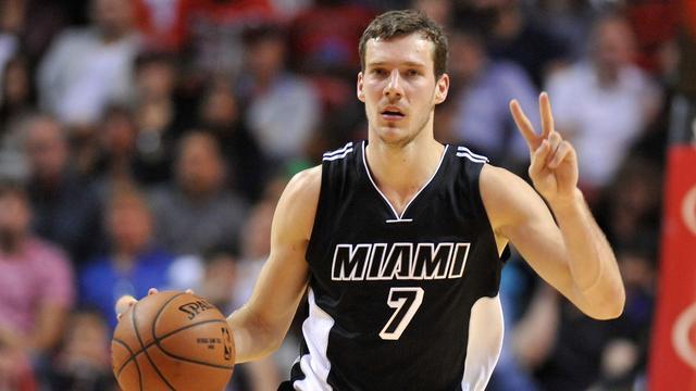 甚至表现出 甚至表现出