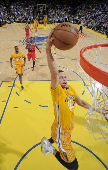 通过体育与 通过体育与