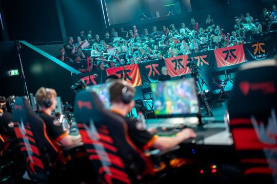 的前四轮比 的前四轮比